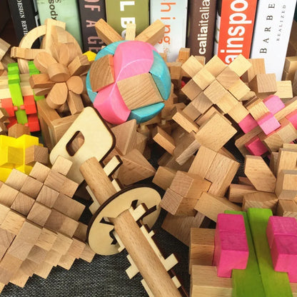 IQ Brain Teaser Kong Ming Lock Lu Ban Lock 3D Puzzle Kids Toys Baby Game Puzzle Toys Interlocking Educational Toys For Children